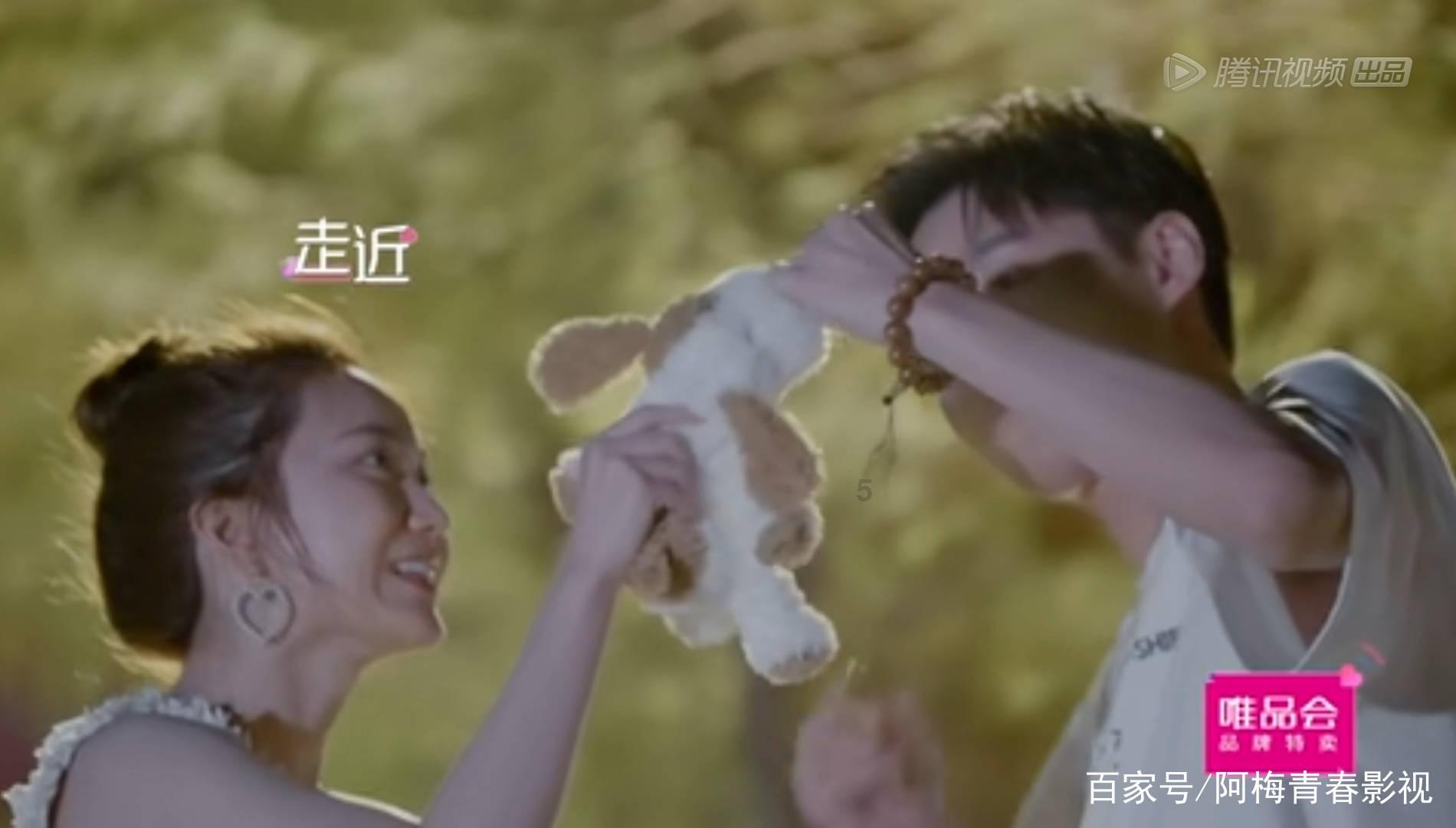 1家4口在自家打麻将被举报，疫情防控人员进行训诫，疫情间该注意什么？游戏画面